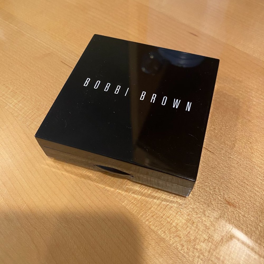 Bobbi Brown Shimmer Brick Compact in Pink Oyster